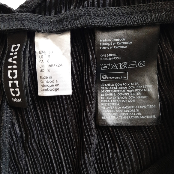 🌺H&M Divided Black Pleated Jumpsuit Black Size 8 - Picture 10 of 10